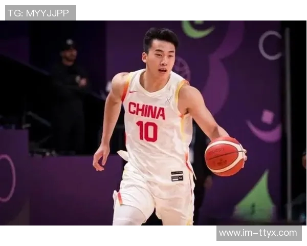 新赛季NCAA备战热潮王俊杰在旧金山大学球馆全力训练展现拼搏精神